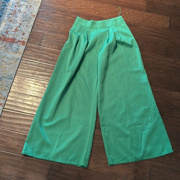 Antigua Pants Set - Picture 5 of 7